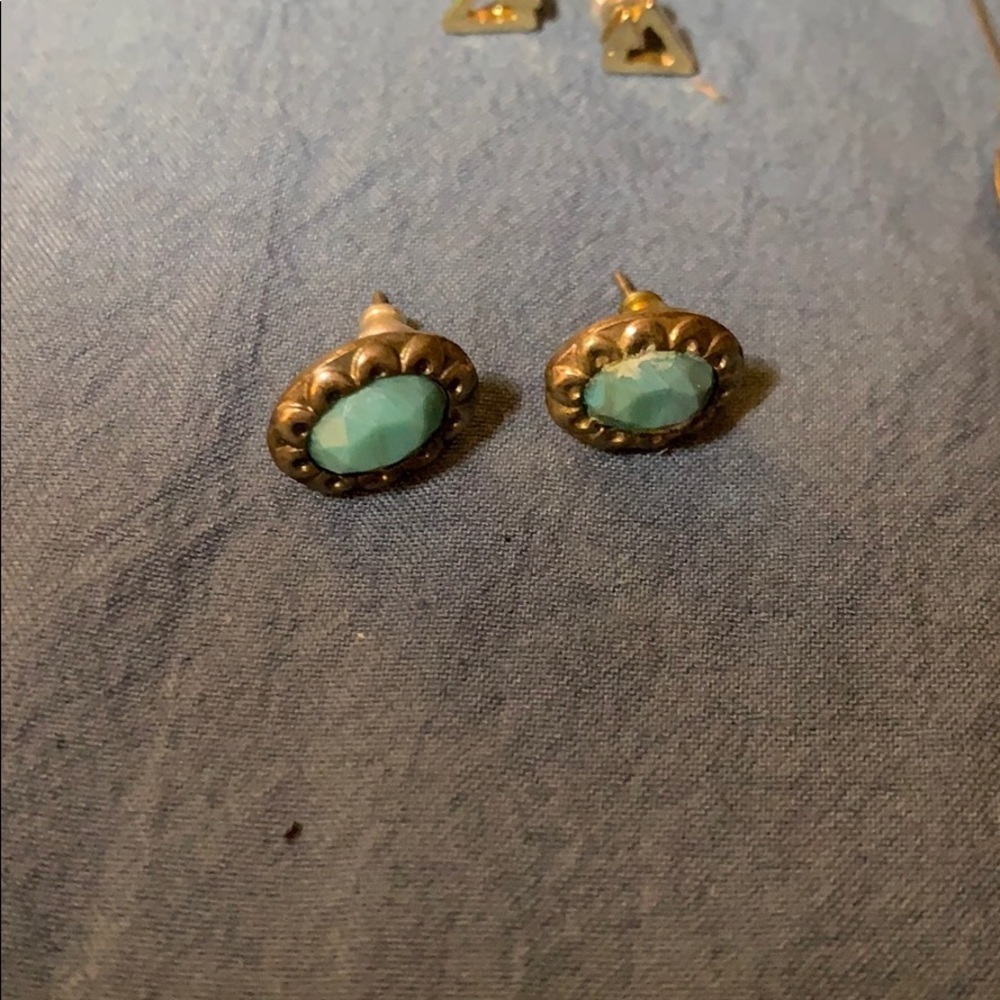 🌸 Earring Bundle 🌸 - Picture 4 of 12